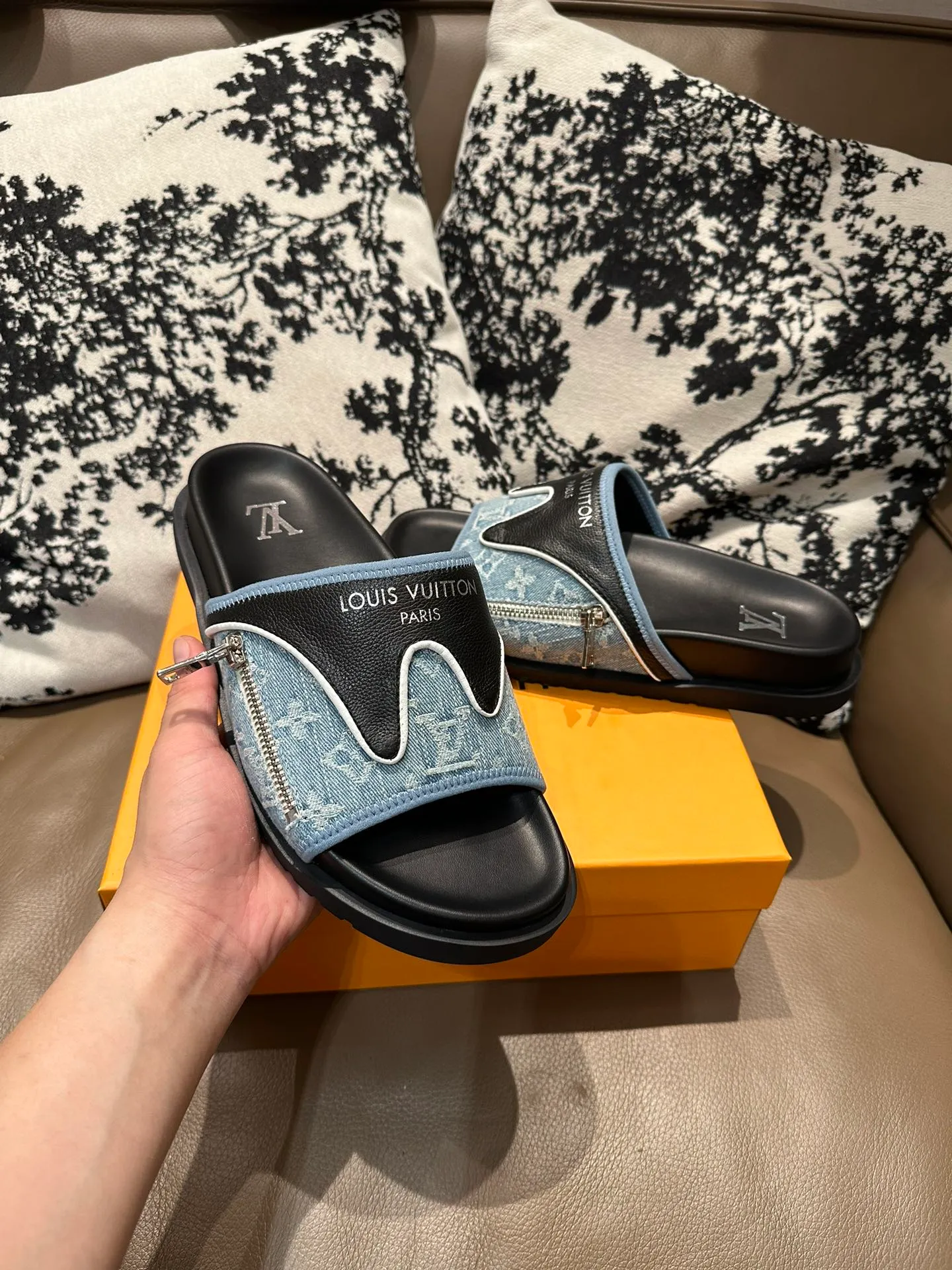 Men's shoes 💰340💰 LV zipper new style, cowhide surface, sheepskin lining, size 36-46